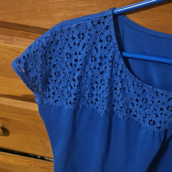 St John's Bay eyelet top - Picture 2 of 4